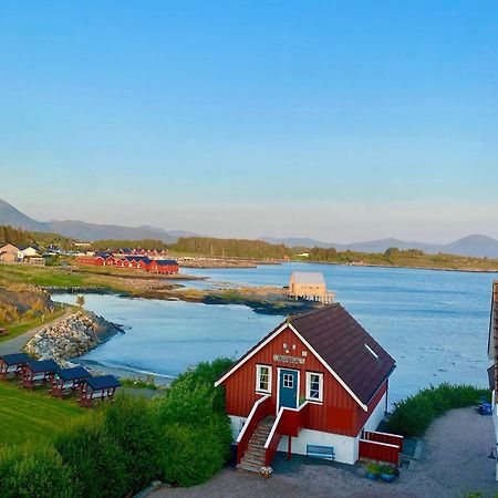 Waterfront Rorbu - By The Beach Bud 외부 사진
